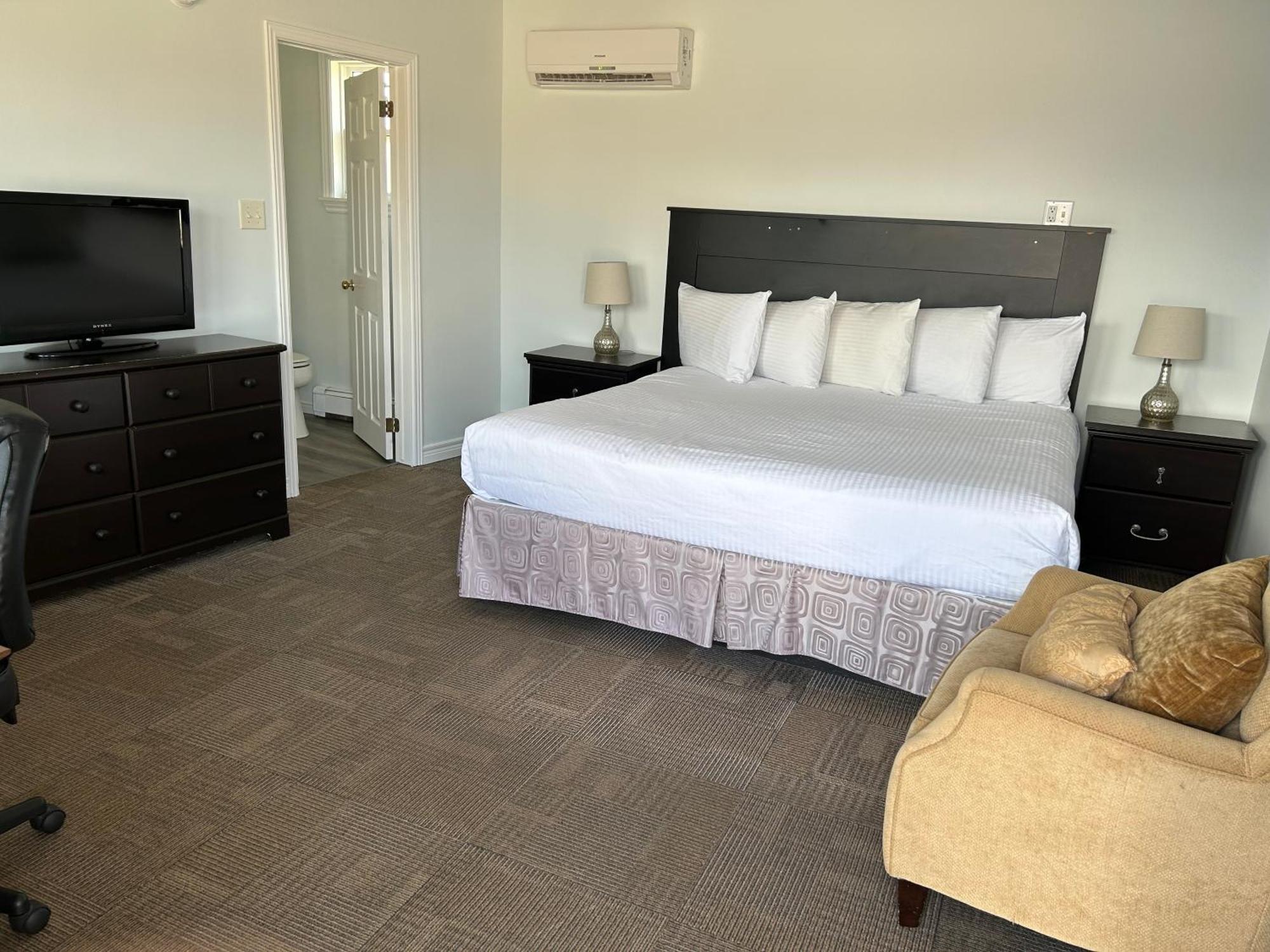 Middleton Motel & Suites Экстерьер фото