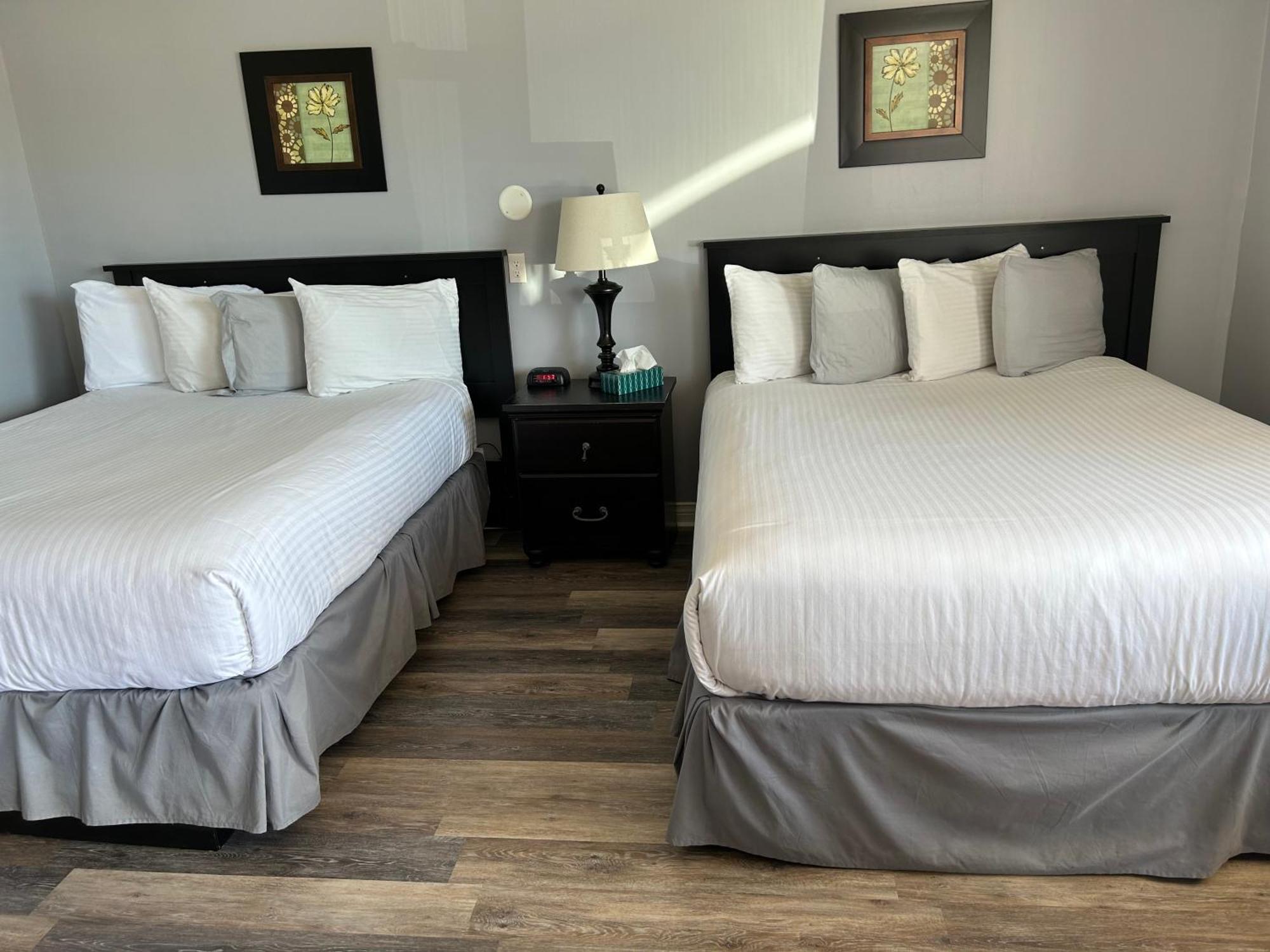 Middleton Motel & Suites Экстерьер фото